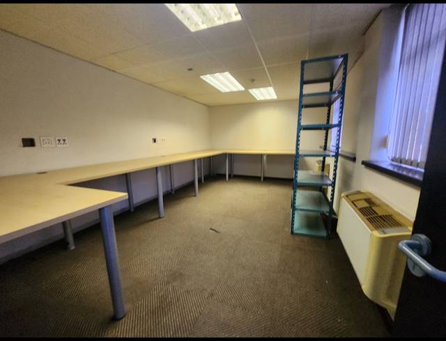 2,423M² OFFICE TO LET IN RANDJESPARK